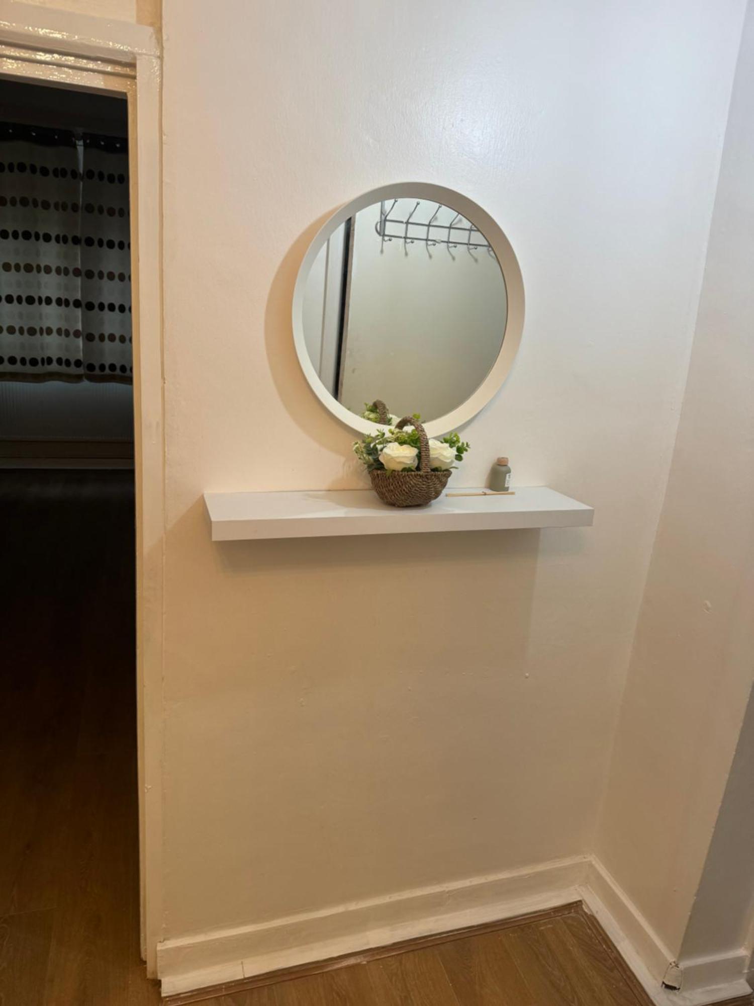 One Bedroom Apartment In Tower Bridge Road Londra Exterior foto