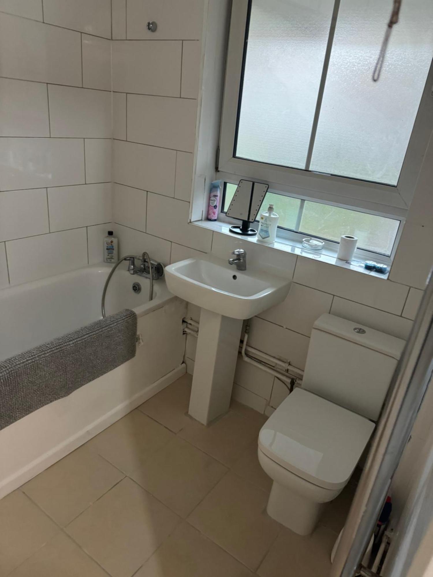 One Bedroom Apartment In Tower Bridge Road Londra Exterior foto