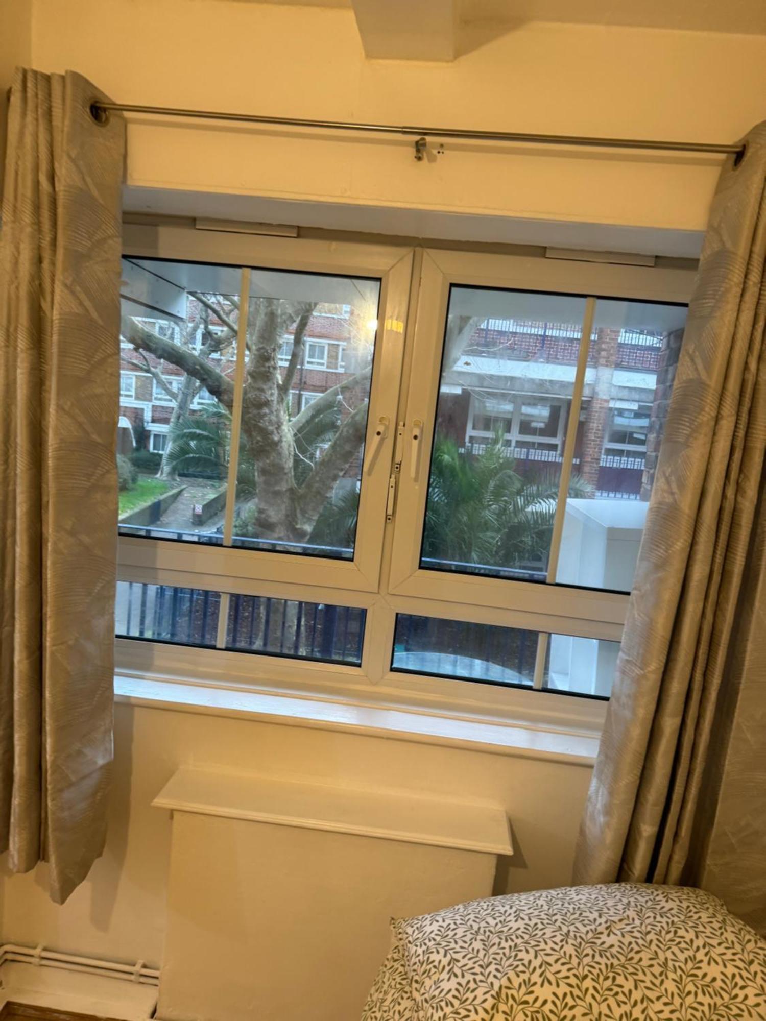 One Bedroom Apartment In Tower Bridge Road Londra Exterior foto