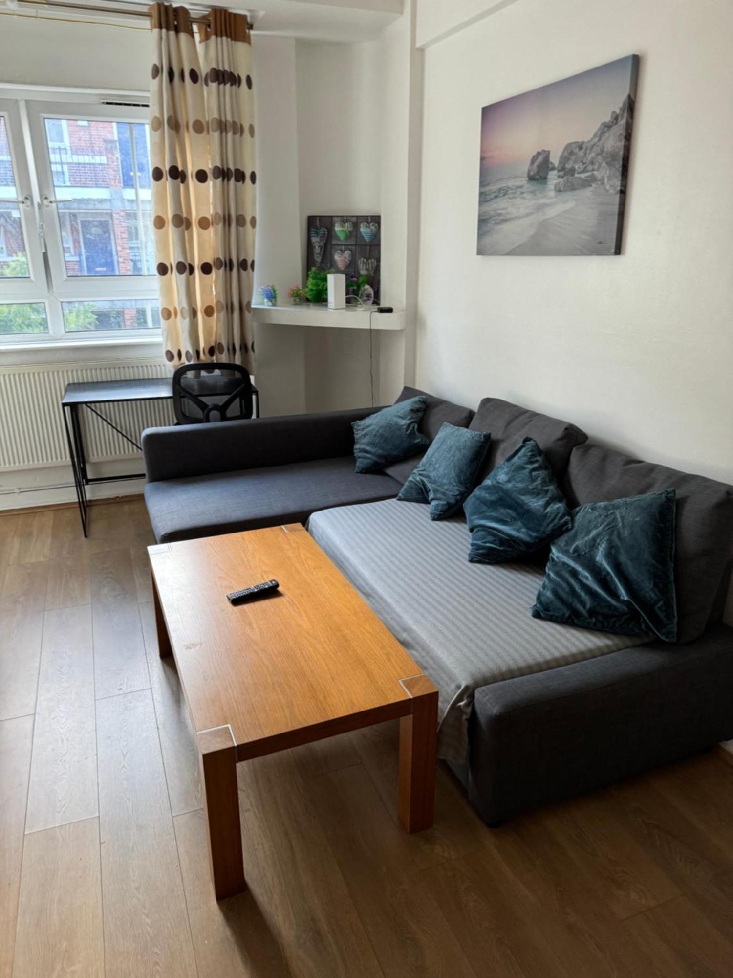 One Bedroom Apartment In Tower Bridge Road Londra Exterior foto